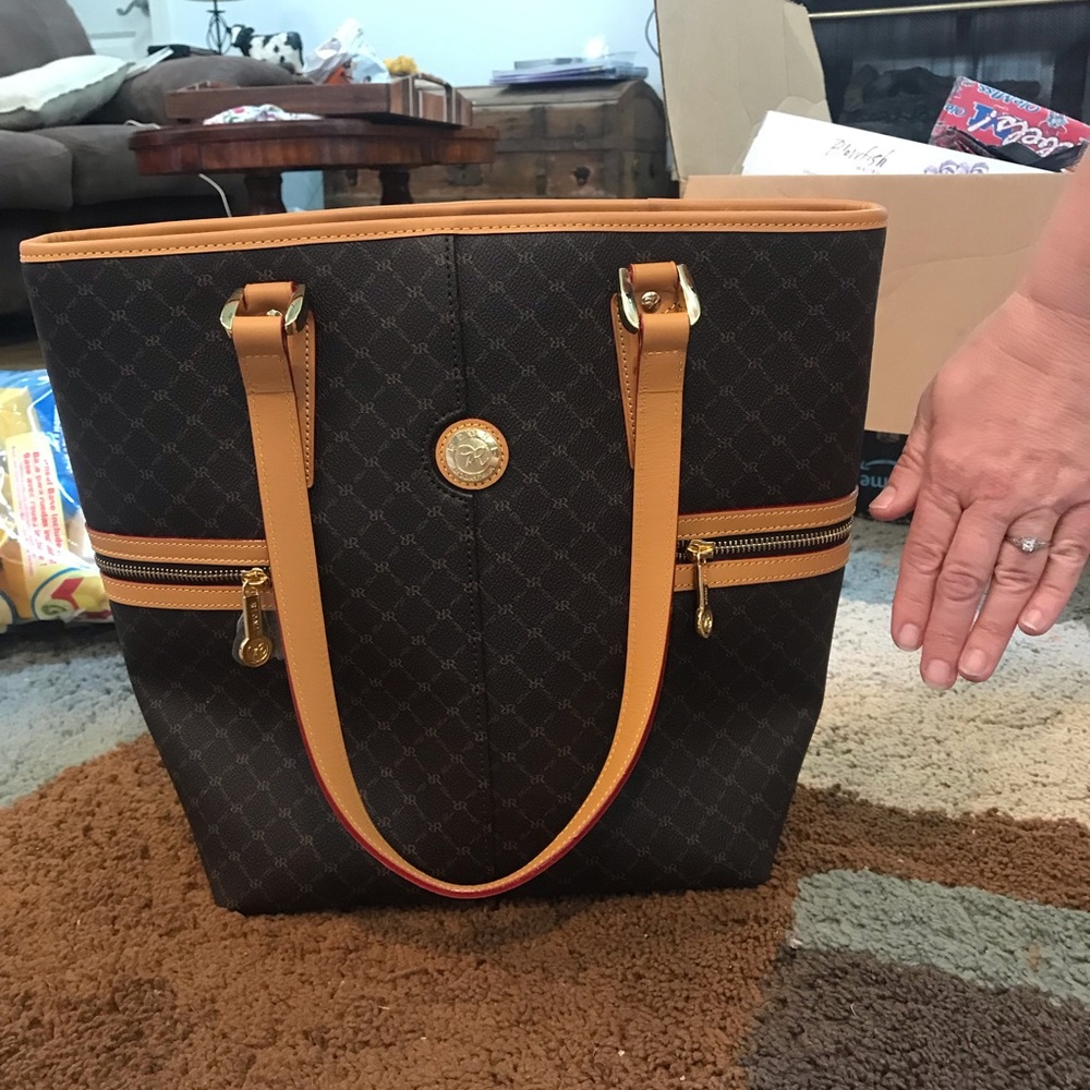 RIONI MODA ITALIA purse